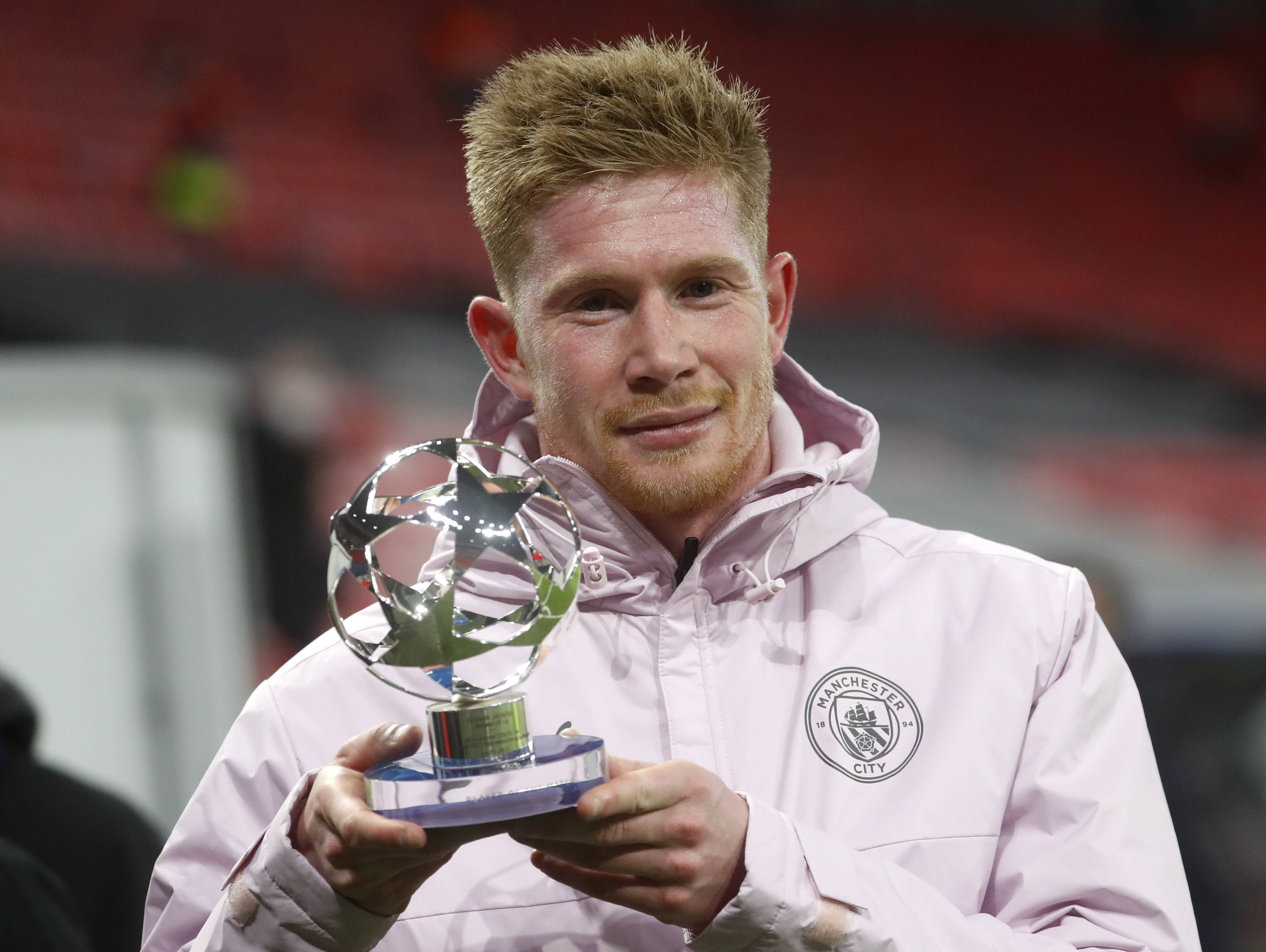 记者：曼城愿意冬窗外租18岁前锋桑加雷，安德莱赫特等队有意